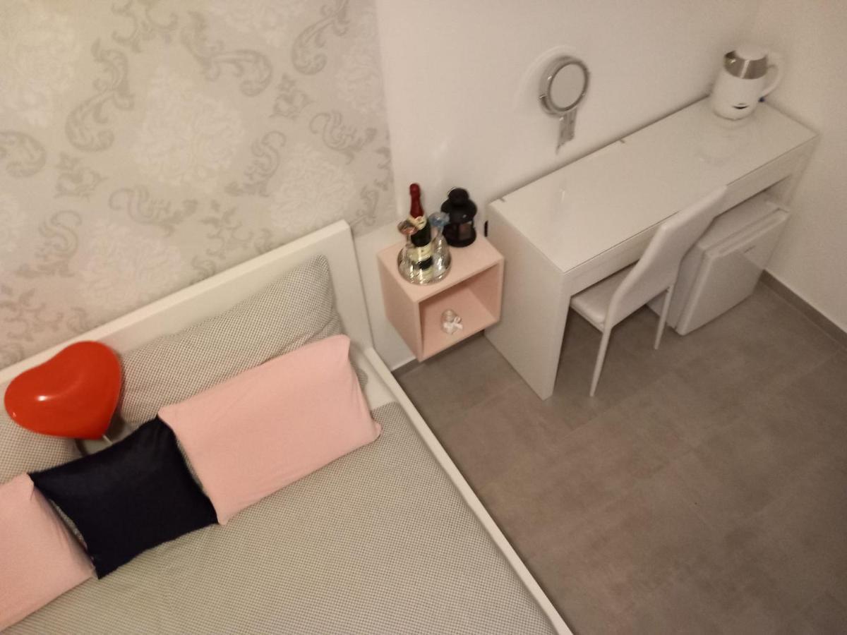 Room Ket พูลา ภายนอก รูปภาพ
